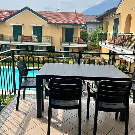 Terrazza E Giardino Apartment *