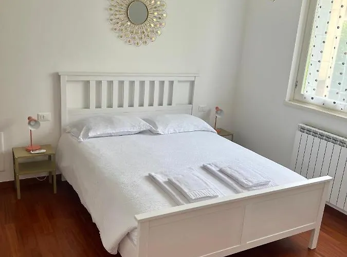 Apartamento Terrazza E Giardino